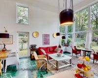 Wohnbereich mit Fensterfront