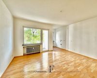 Wohnzimmer Whg. 6  mit Zugang zum Balkon